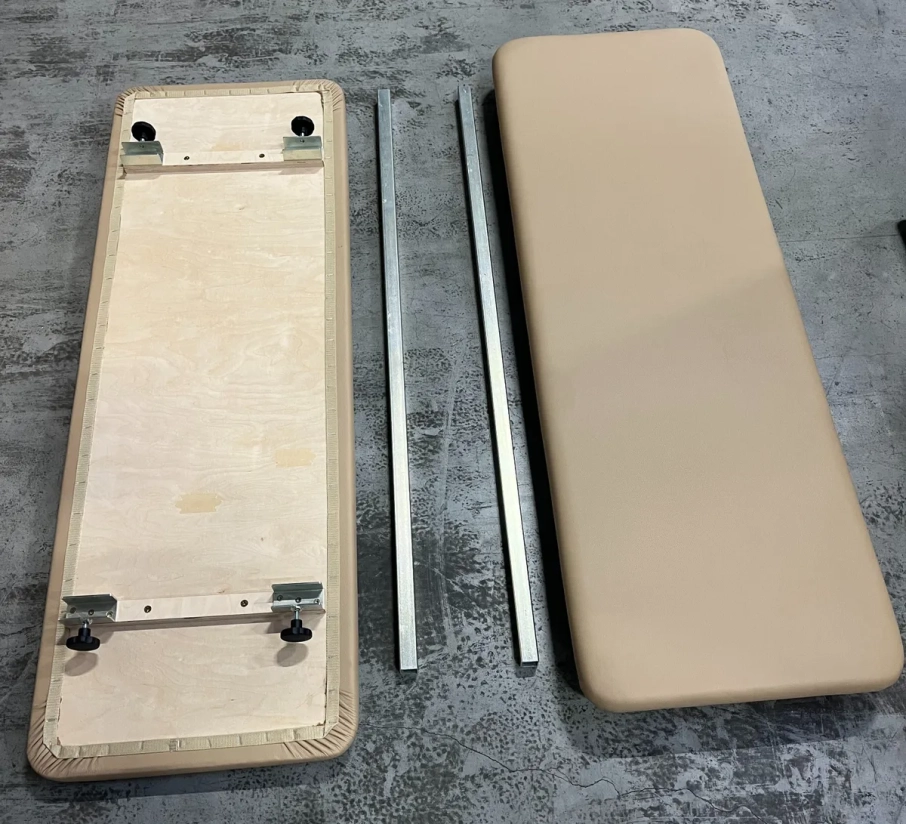 Kit d'accessoires pour plinths multifonctions