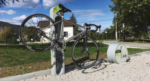 Stations de réparation et de gonflage vélos