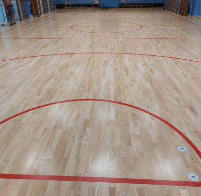 Sol sportif en parquet à Herve