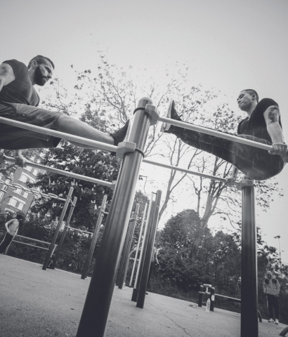 Street workout exercices au poids du corps