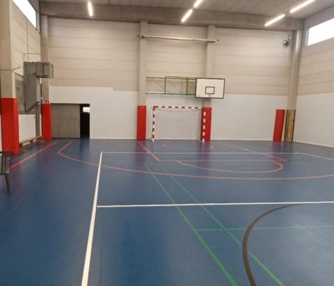 Protections de colonnes au hall sportif de Crisnée