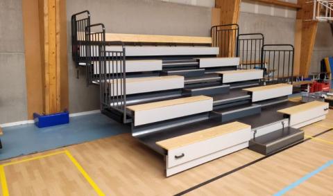 tribune sur mesure au hall de sillysport