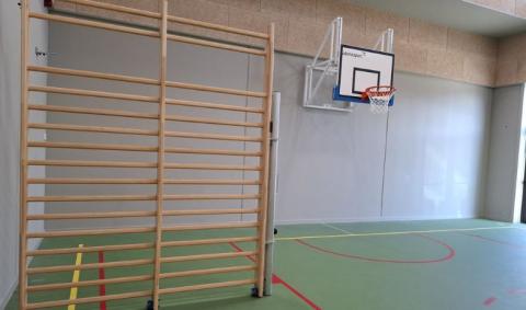 espalier et but de basket rabattable