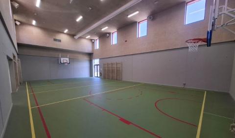 hall sportif aménagé par Idema