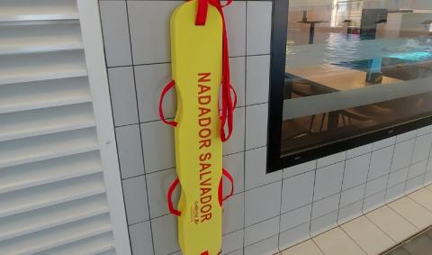  ceinture de sauvetage piscine de Courcelles
